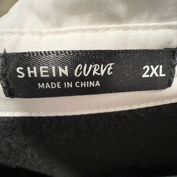 Stylish Black and White Dress - Picture 3 of 3